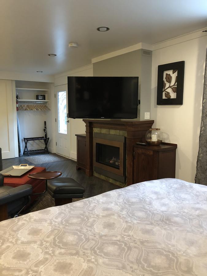 Studioone Pebble Beach Apartment Powell River Ngoại thất bức ảnh
